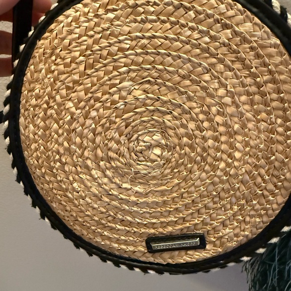 Rebecca minkoff straw bag crossbody - Picture 3 of 7